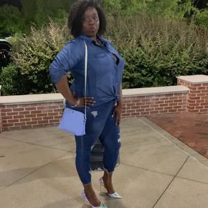 Meet your Posher, Andrea